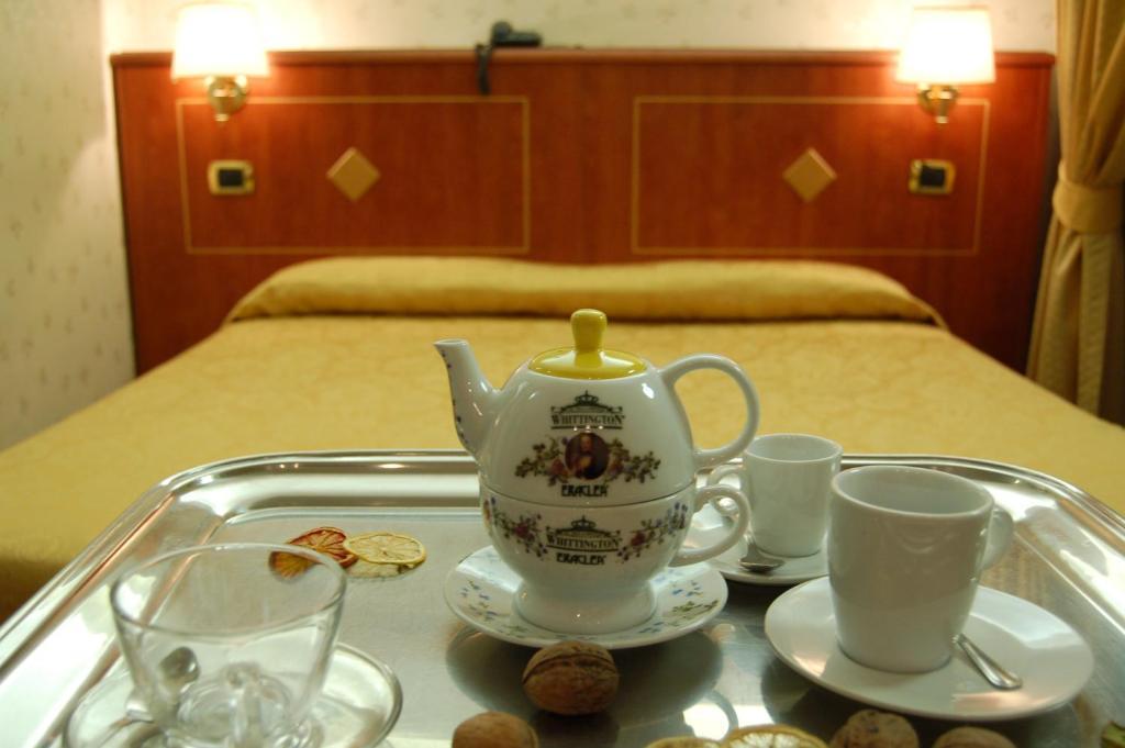Hotel Chelsea Torino Camera foto
