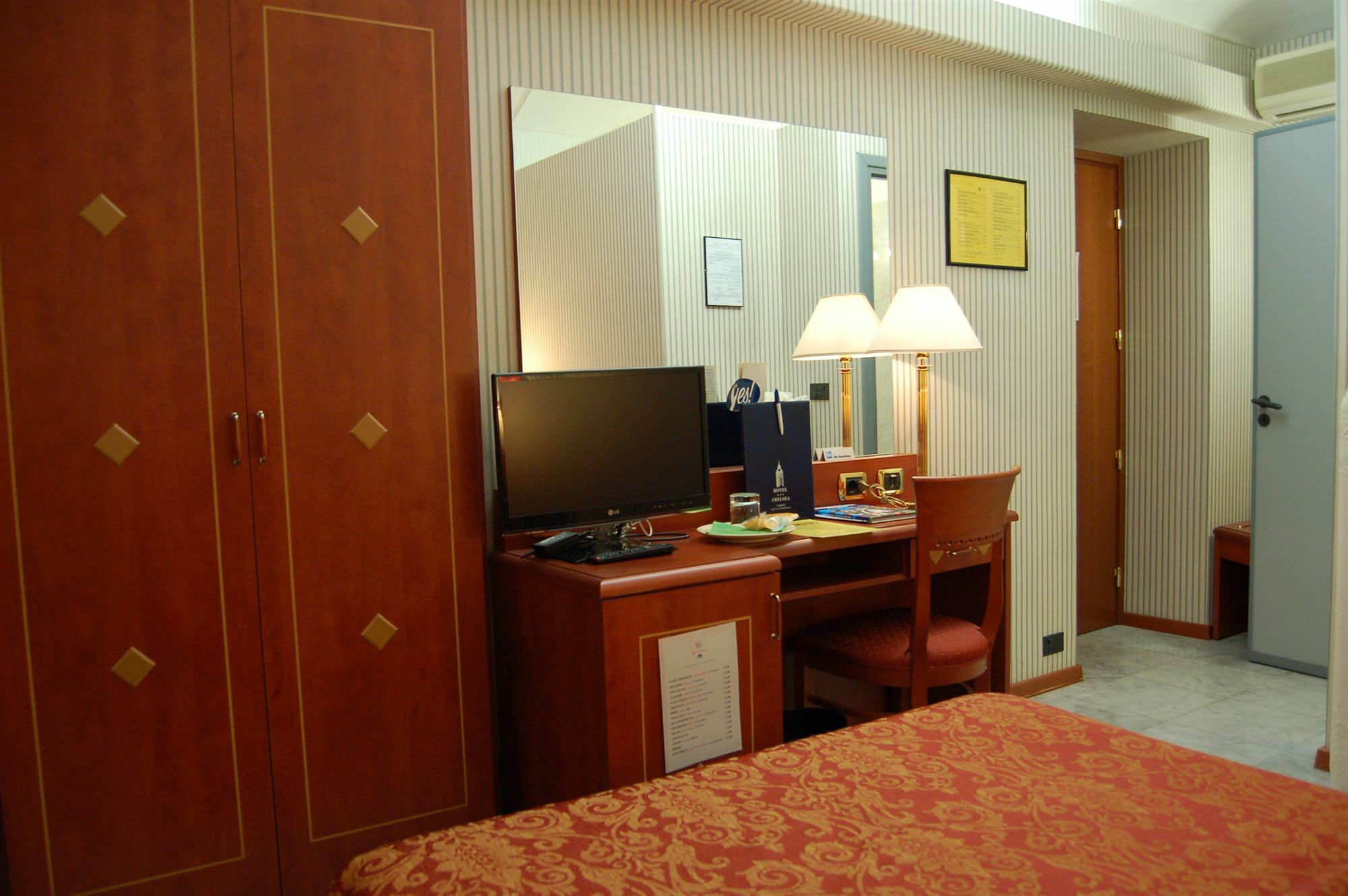 Hotel Chelsea Torino Esterno foto
